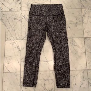 Lululemon cropped leggings
